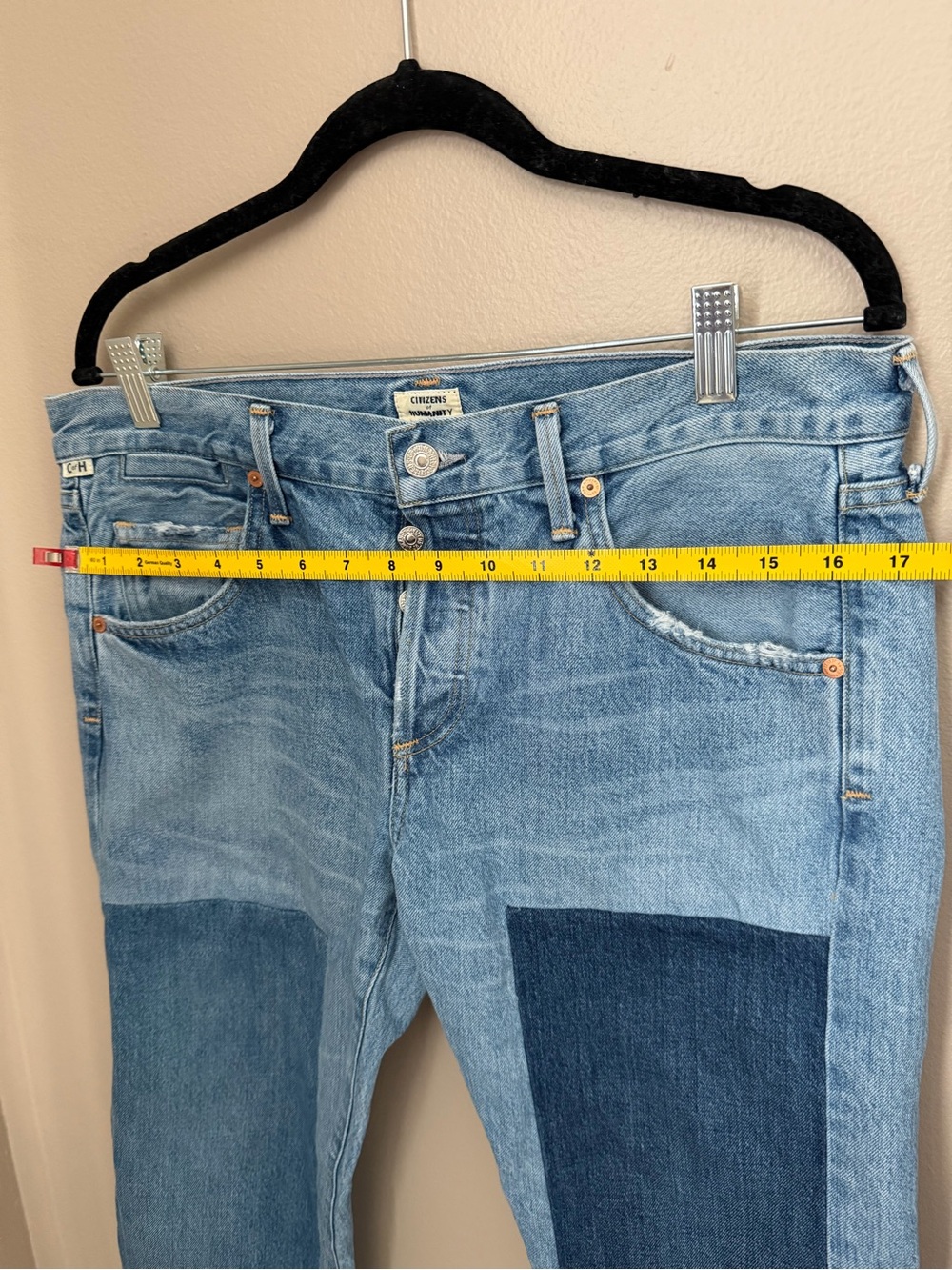 Citizens Of Humanity Two-Tone Boyfriend Jeans in Light and Medium Blue - Picture 15 of 16